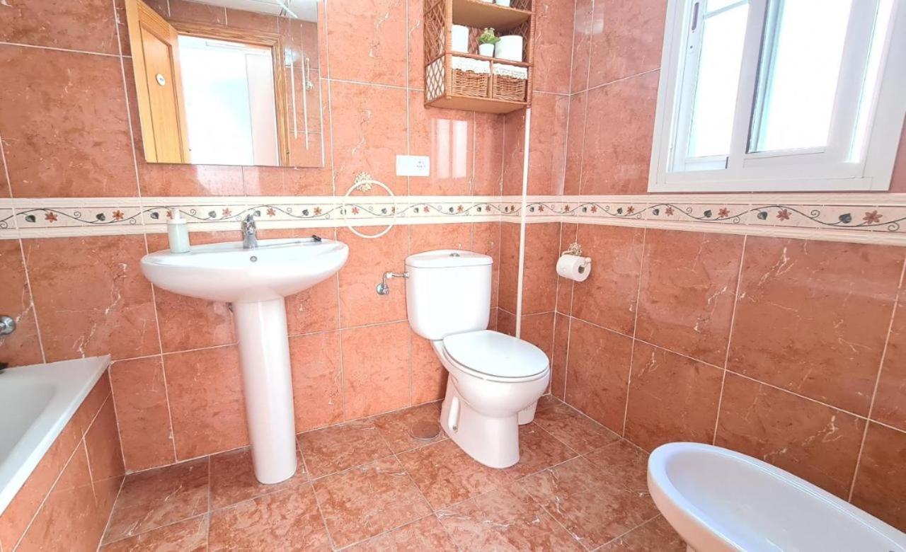 Apartament Burriana Beach Silhouse เนร์คา ภายนอก รูปภาพ